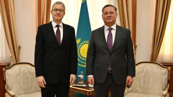 Фотография к новости: Сыртқы істер министрі АҚШ елшісін қабылдады