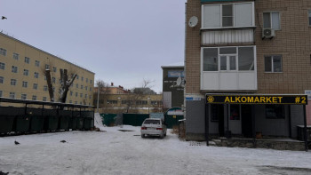 Фотография к новости: Ақтөбеде мектепке жақын жерде алкомаркет ашылған