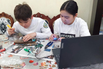 Елордалық оқушылар есте сақтау қабілеті бар ақылды розетка жасап шығарды