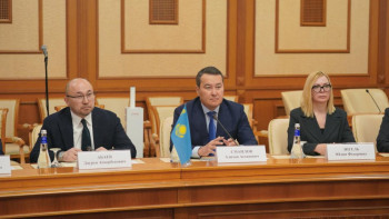 Фотография к новости: Қазақстан мен Ресейдің жоғары мемлекеттік аудит органдары басшылары кездесті