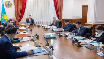 Фотография к новости: Бектенов техникалық мамандарға арналған тұрғын үй бағдарламасын кеңейту қажеттігін айтты