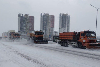 Фотография к новости: Астанадан бір түнде 24 мың текше метрден астам қар шығарылды