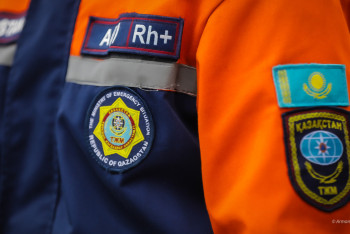 Фотография к новости: Хромтауда көпқабатты үйдегі өрттен 7 адам құтқарылды