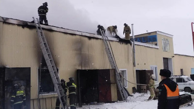 Ақтөбеде техникалық қызмет көрсету орталығы өртенді