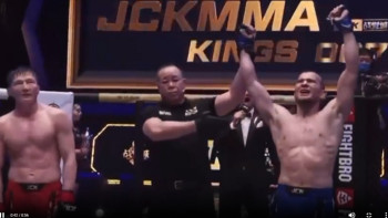 Фотография к новости: Көшен Ақанов Қытайда ММА чемпионы атанды