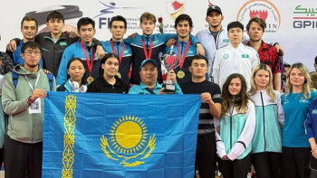 Фотография к новости: Жасөспірімдер құрамасы әлем кубогін жеңіп алды