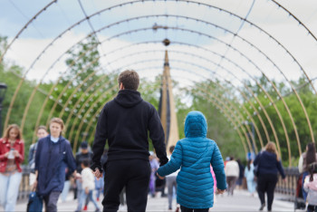 Фотография к новости: "Үлгі болыңыздар!". Ұлттық комиссия мүшелері ата-аналарға үндеу жариялады