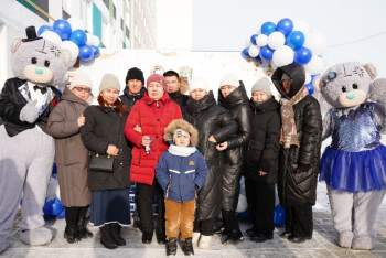 Фотография к новости: Рудныйда кезекте тұрған 98 отбасы үйлі болды