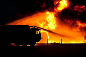 Фотография к новости: СҚО-да бес баласымен жалғызбасты әке тұрған үй өртеніп кетті