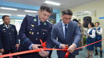 Фотография к новости: Сәтбаевта "Жас сақшы" полиция сыныбы ашылды