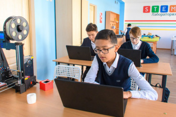 Фотография к новости: Дарында балаларға конкурстан тыс грант беріледі