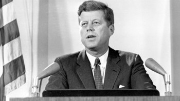 Фотография к новости: Трамп Джон Кеннеди өлімі туралы шындықтың бетін ашпақ