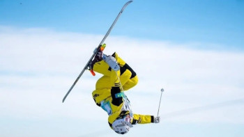 Фотография к новости: Юлия Галышева фристайл-могулдан әлем кубогы кезеңінде қола медаль алды