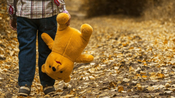 Фотография к новости: Жетімге жұдырық ала жүгірген бе?