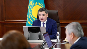 Фотография к новости: Бектенов: Қосымша құн салығын көтеру керек