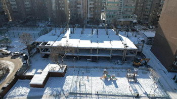 Фотография к новости: Алматыда ұзақ салынған ірі құрылыс бұзылады