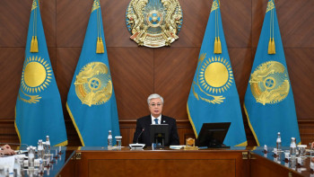 Фотография к новости: Бәсеке қыза түспек. Тоқаев Қазақстанға стратегия керек екенін айтты