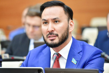 Фотография к новости: Екінші деңгейлі банктер үкіметке көмектесу керек – депутат