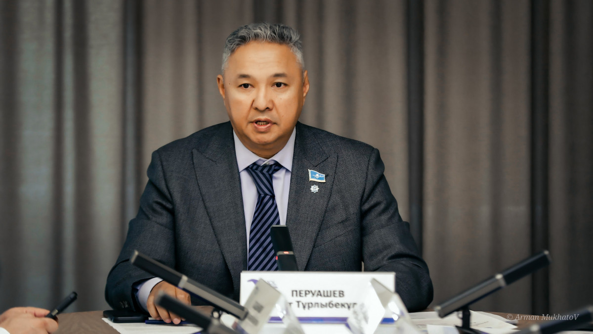  Арман Мухатов  - архив