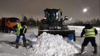 Фотография к новости: Астанадан бір түнде 44 мың текше метрден астам қар шығарылды