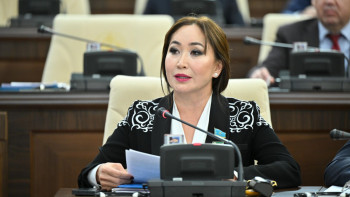 Фотография к новости: Қарақат Әбден түрмеде отырған әйелдерге амнистия жасауды ұсынды