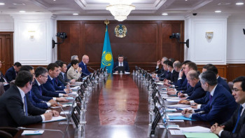 Фотография к новости: Бектенов министрлер мен әкімдерге бірқатар тапсырма жүктеді