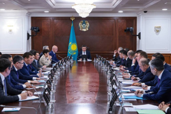 Фотография к новости: Бектенов министрлер мен әкімдерге бірқатар тапсырма жүктеді