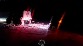 Фотография к новости: Қостанайда ТЖМ қызметкерлері үш адамды қар құрсауынан құтқарды