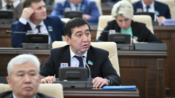 Фотография к новости: Қазақ өз тамырын өзі балталаса, қалай гүлдемек?! – Ринат Зайытов