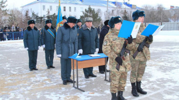 Фотография к новости: Ұлттық ұланда 400-ге жуық жас сарбаз ант қабылдады