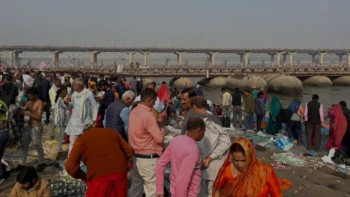 Фотография к новости: Үндістанда діни фестиваль кезінде 30 адам қаза тапты