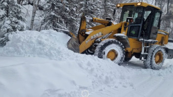 Фотография к новости: ШҚО-да тау беткейлері қардан тазартылып жатыр