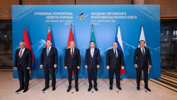 Фотография к новости: Олжас Бектенов Еуразиялық үкіметаралық кеңестің шағын құрамдағы отырысына қатысты