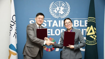 Фотография к новости: QYZPU Қазақстан шахмат федерациясымен серіктестік туралы келісімшартқа қол қойды