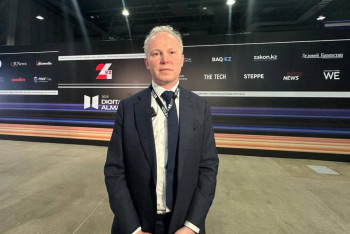 Фотография к новости: ЖИ өмірдің барлық саласын өзгертеді - Oxford сарапшысы