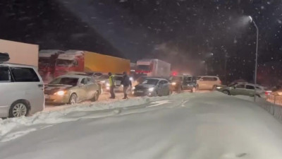 Аягөзде 100-ден астам көлік кептелісте тұр