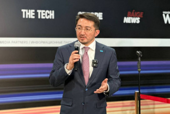 Фотография к новости: ЖИ арқылы экономикалық тиімділік артады — министр