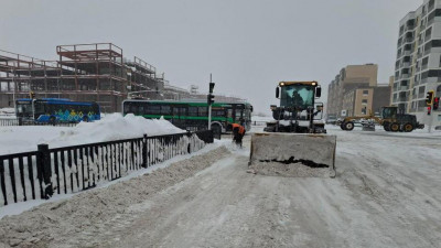 Астанада қар тазалауға 3 мыңға жуық адам жұмылдырылды