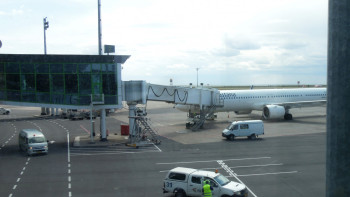 Фотография к новости: Ауыр жағдайдағы жолаушы неліктен жалпы тексерістен өткен - Алматы әуежайы жауап берді