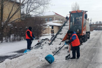 Фотография к новости: Астанадан өткен түнде 45 мыңнан астам текше метр қар шығарылды