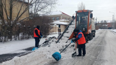Астанадан өткен түнде 45 мыңнан астам текше метр қар шығарылды