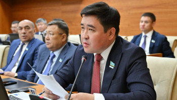 Фотография к новости: Қазақстанда заңсыз жасалған алкогольді сатушыларға қарсы жаңа шаралар ұсынылды