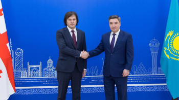 Фотография к новости: Бектенов пен Грузия Премьер-министрімен ынтымақтастық мәселелерін талқылады