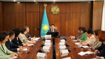 Фотография к новости: Бейсембаев "Өрлеу" филиалдарына жаңа міндет жүктеді