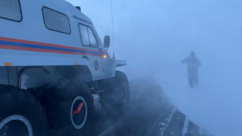 Фотография к новости: ТЖМ құтқарушылары 11 баланы эвакуациялады