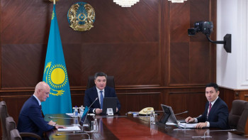 Фотография к новости: "Самұрық-Қазына" басшысы Бектеновке инвестициялық жобаларды іске асыру туралы баяндады