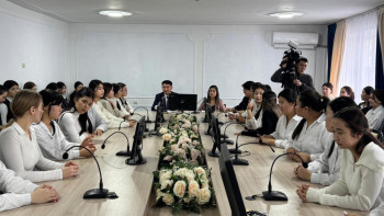 Фотография к новости: «Таза Қазақстан» республикалық акциясы аясында дөңгелек үстел өтті