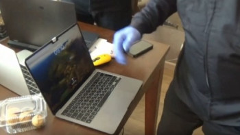 Фотография к новости: Ақтөбеде заңсыз онлайн-казино ойынын ұйымдастырған қылмыстық топ ұсталды