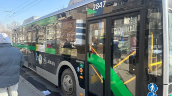 Фотография к новости: Алматыда жолаушылар автобусын ұрлап кетті