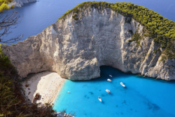 Фотография к новости: Грекияда жойқын жер сілкінісі болды